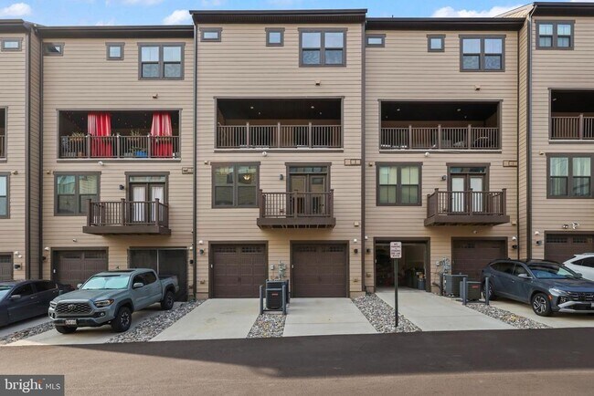 Building Photo - 1733 Dunnington Pl