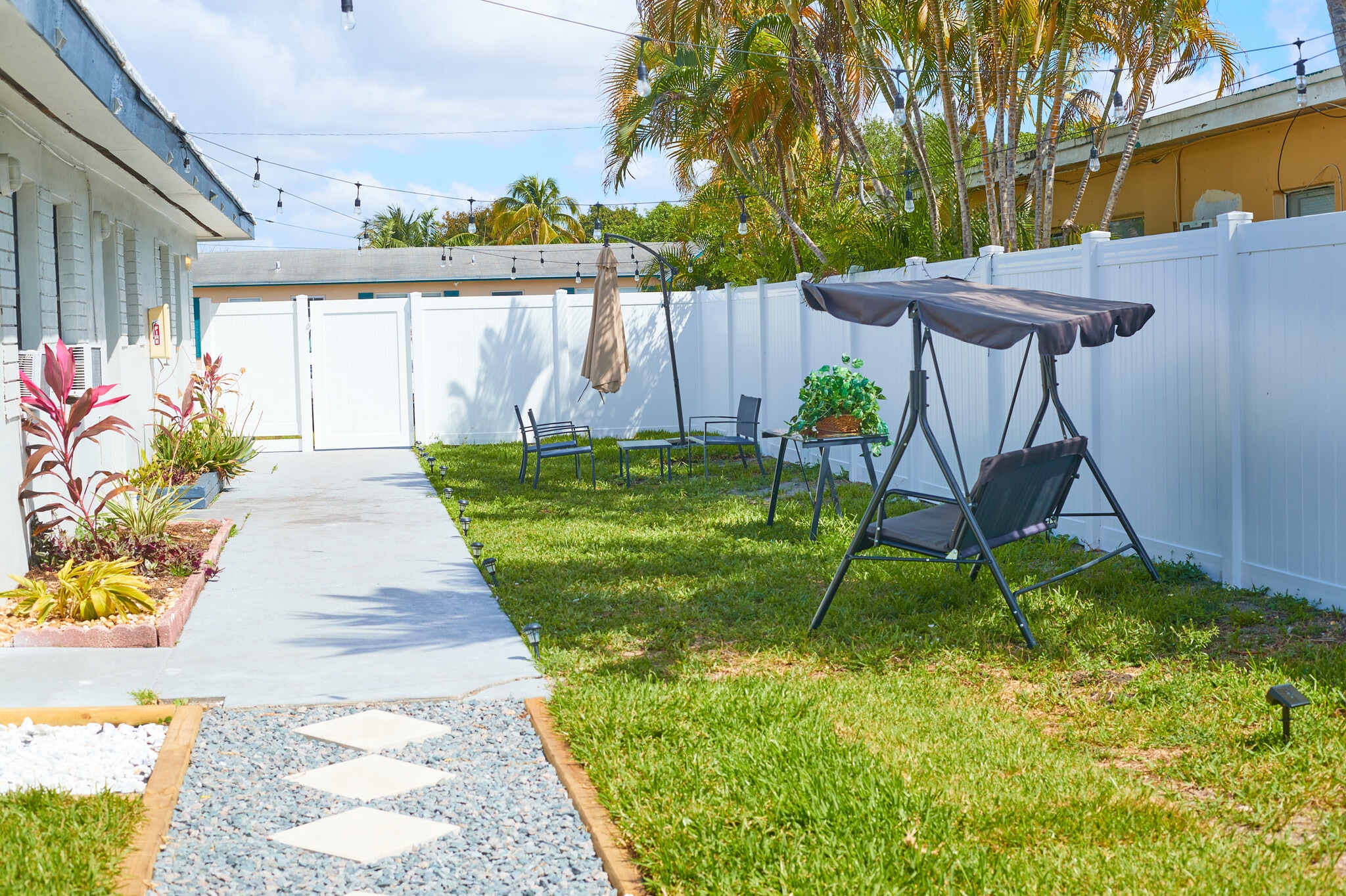 Building Photo - 6036 Polk St