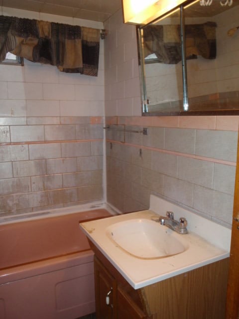 Building Photo - 7520 Zaugg Dr