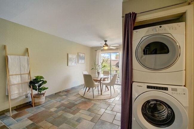 Building Photo - 7801 Shoal Creek Blvd