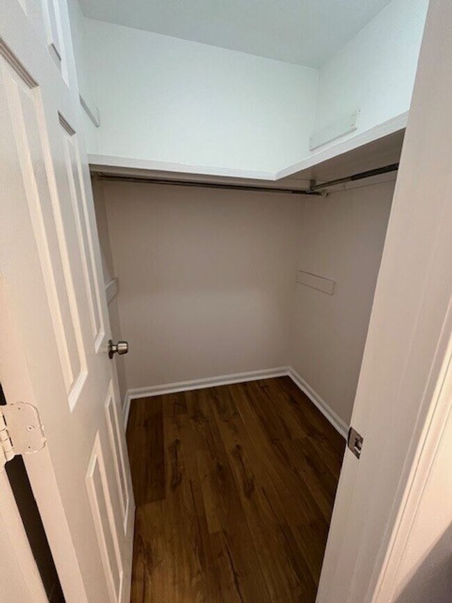 Building Photo - Recently updated 3 bedroom 2 bath home in King Grants