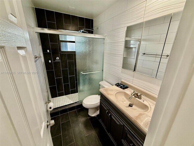 Building Photo - 8855 SW 17th Terrace