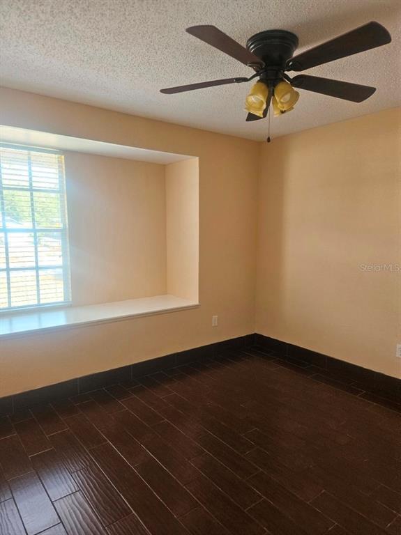 Building Photo - 1225 Armsdale Ave