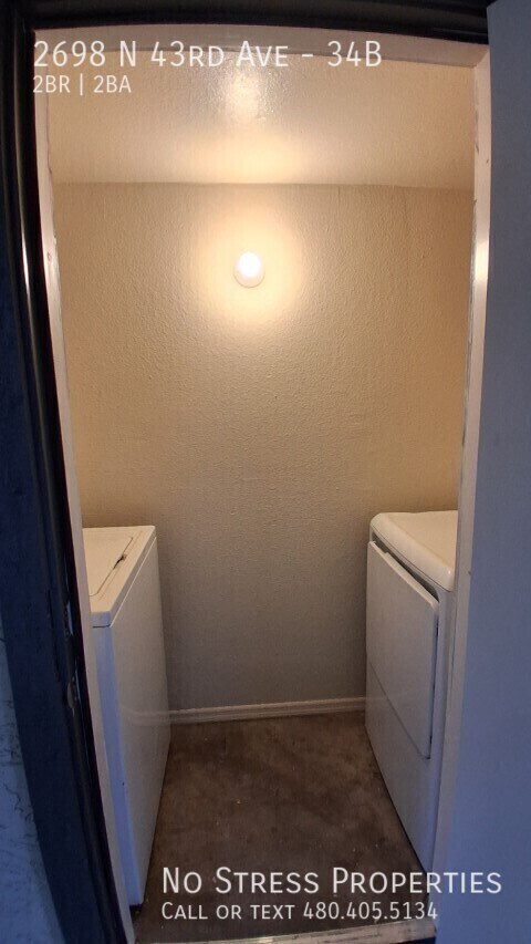 Building Photo - 2698 N 43rd Ave