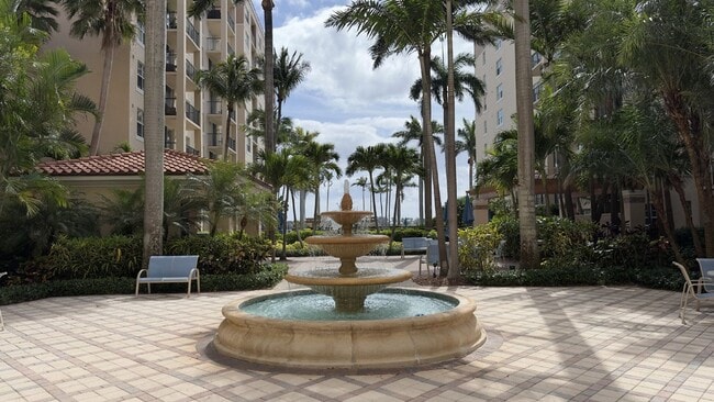Building Photo - 1801 N Flagler Dr