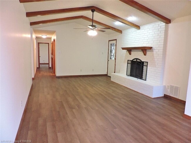 Building Photo - 8617 Meadow Dr
