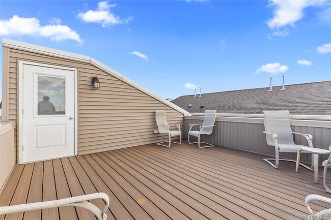 Building Photo - 40 New Hampshire St