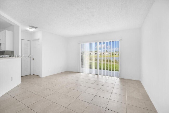 Building Photo - 3437 NW 44th St