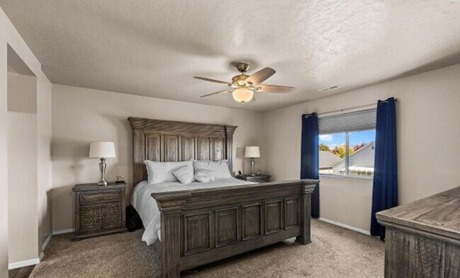 Building Photo - Beautiful Home near Meridian High School