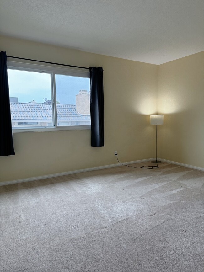 2nd Bedroom - 509 W Duarte Rd