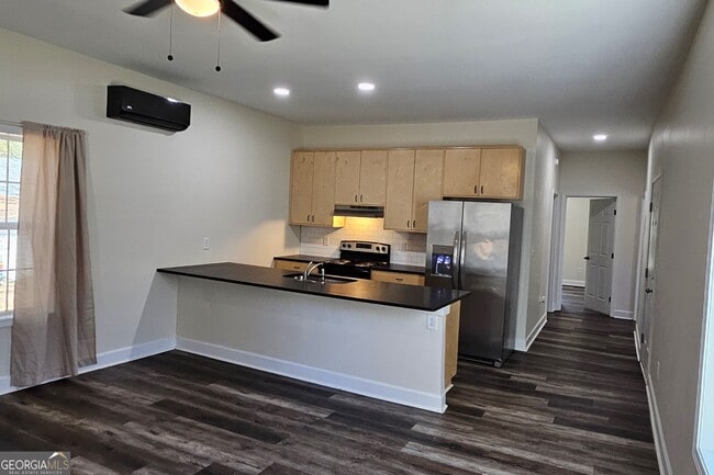 Building Photo - 50 Sargent Tigner St