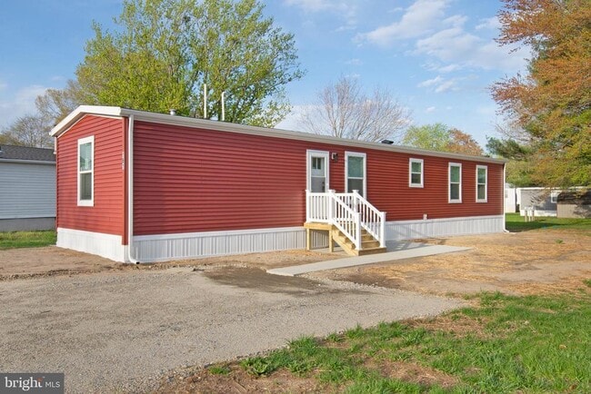 Building Photo - 161 Carnation Dr