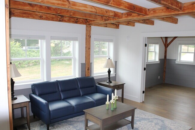 Building Photo - 50 Mumford Cove Rd