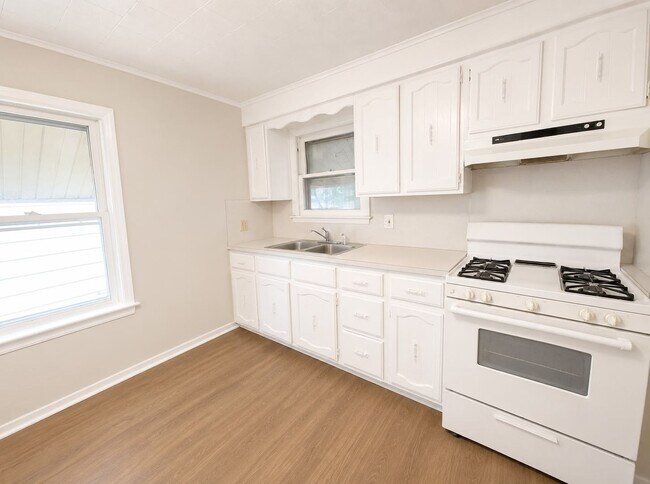 Building Photo - 1727 Marne Ave