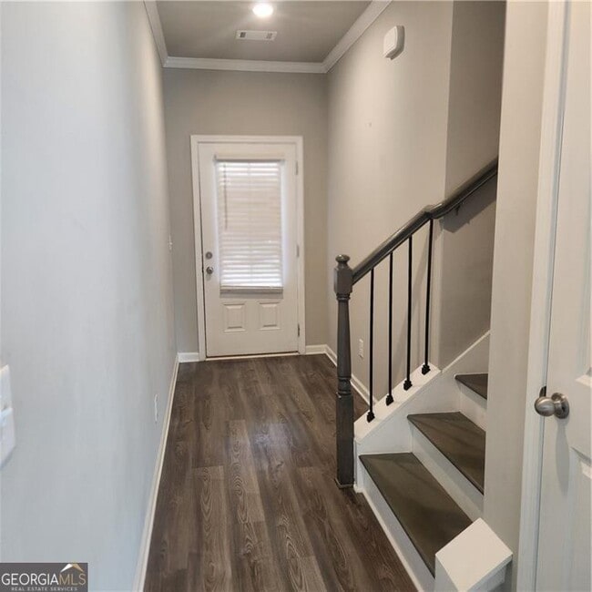 Building Photo - 5056 Silver Fox Trl