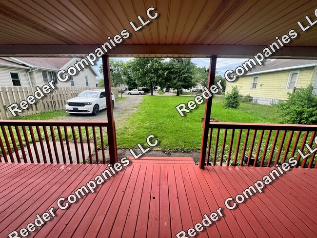 Building Photo - 2 bedroom home in South Hammond!