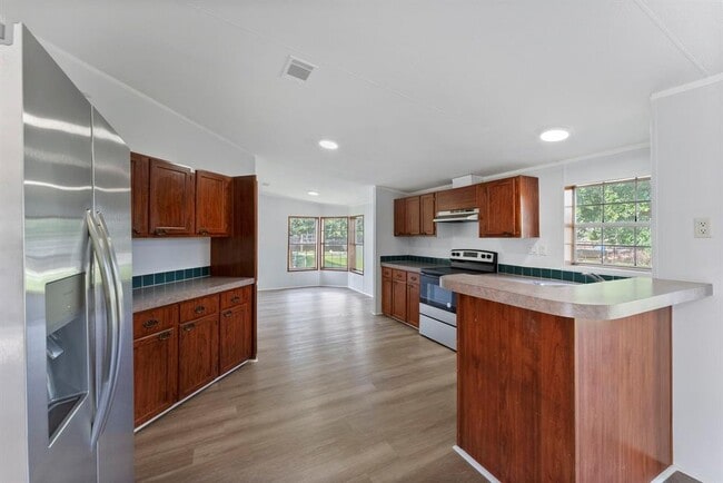 Building Photo - 31206 W Timberloch Trail