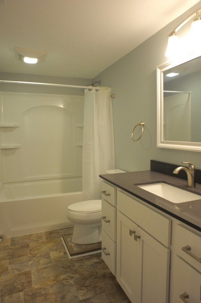 Building Photo - 1030 Veto St NW