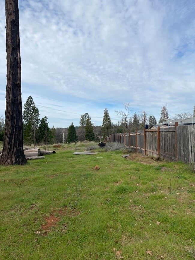 Building Photo - Magalia- 3 bedroom 2 bathroom, 2 story, detached garage, extra lot available