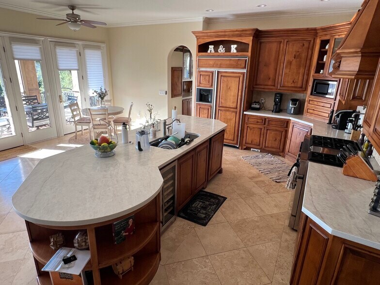 Kitchen - 9220 Touchstone Ct