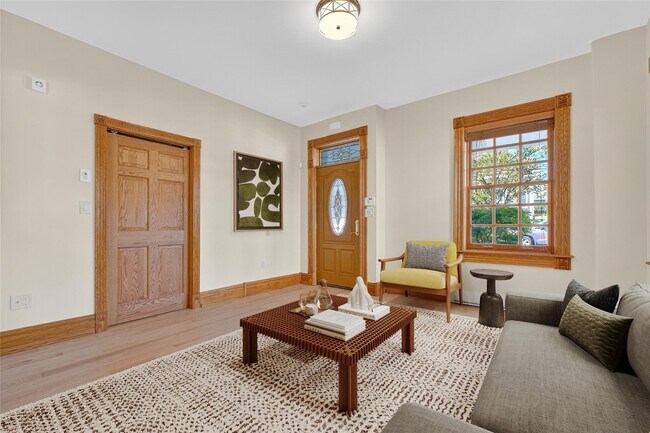 Building Photo - 43 Ackerman St