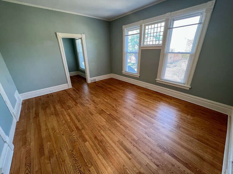 Building Photo - 710 Morris Ave SE