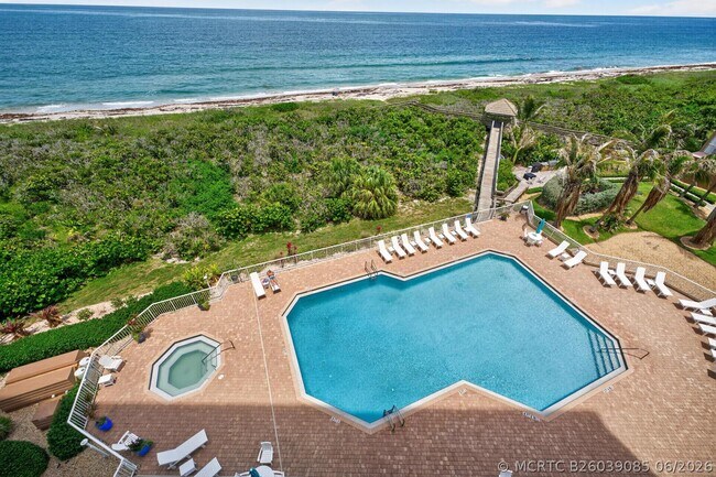 Building Photo - 4180 N Hwy A1A
