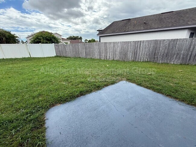 Building Photo - 1448 Avleigh Cir