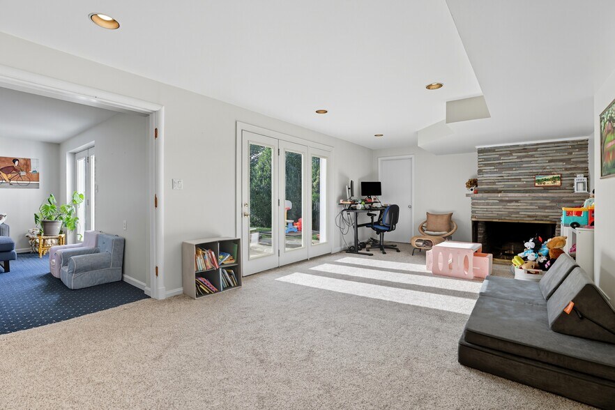 Building Photo - 9418 Balfour Dr