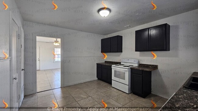 Building Photo - Simple, Functional & Pet-Friendly