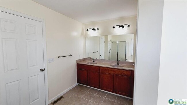 Building Photo - 257 Blue Sage Dr
