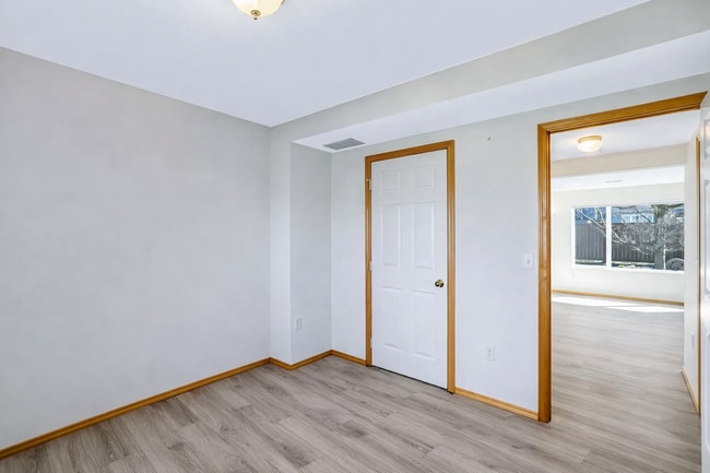 Building Photo - 18624 E 8th Ave