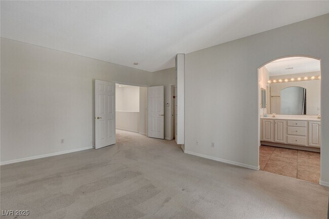 Building Photo - 9420 San Laguna Ct