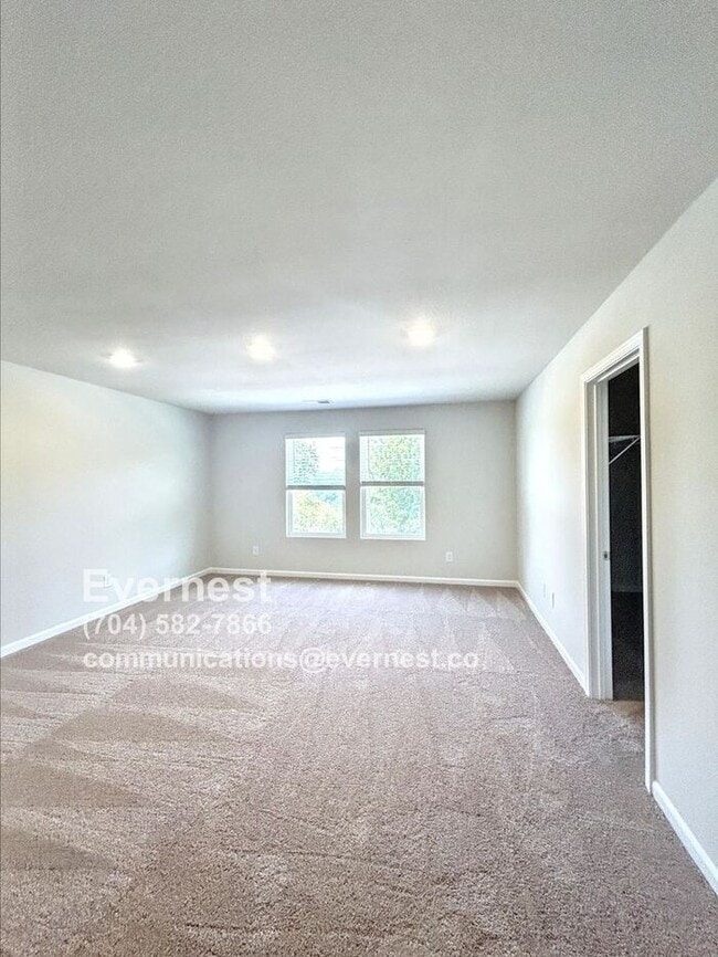 Building Photo - 2166 Willow Gln Dr