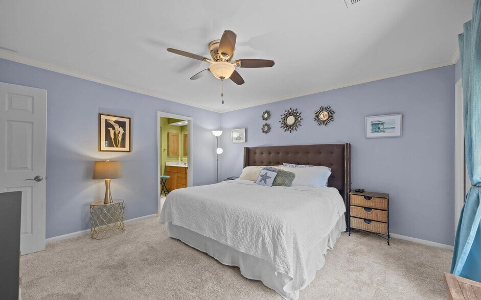 Master (2nd Floor) - 117 Forecastle Ct