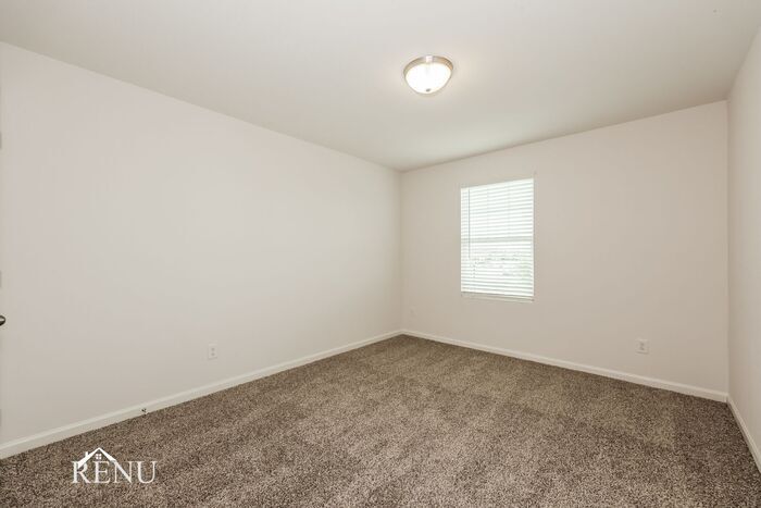 Building Photo - 6008 Mojave Dr
