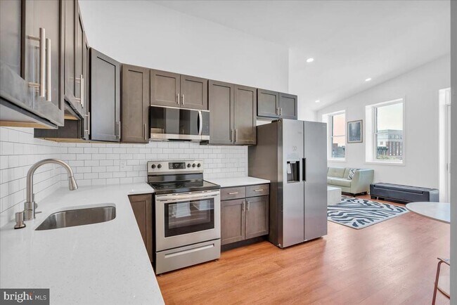 Building Photo - 1406 Fairmount Ave