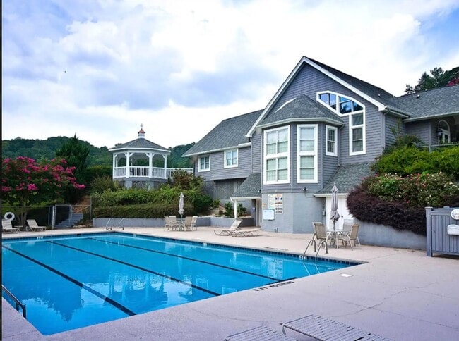 Building Photo - 24 Chipmunk Court