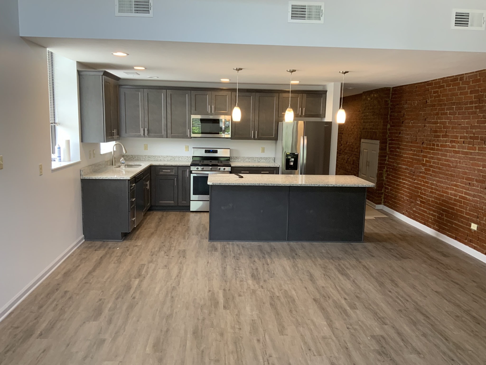 Kitchen - 64 Bridge St