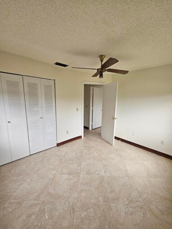 Building Photo - 22687 SW 53rd Ave