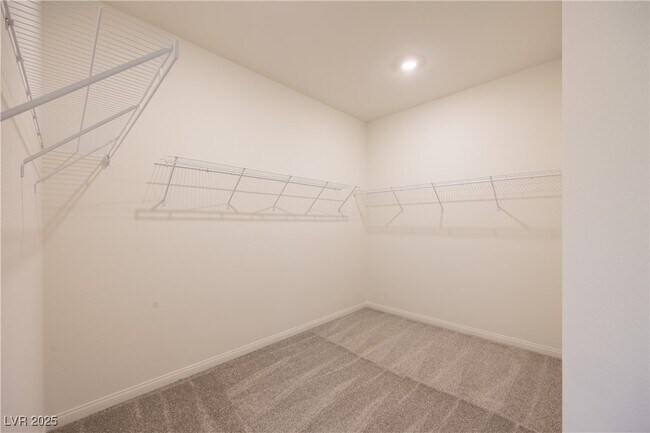 Building Photo - 95 Silver Run Ln