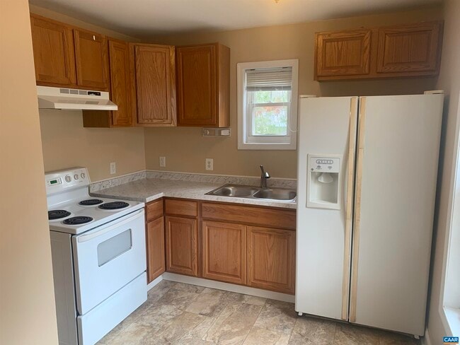 Building Photo - 25075 Boling Ln