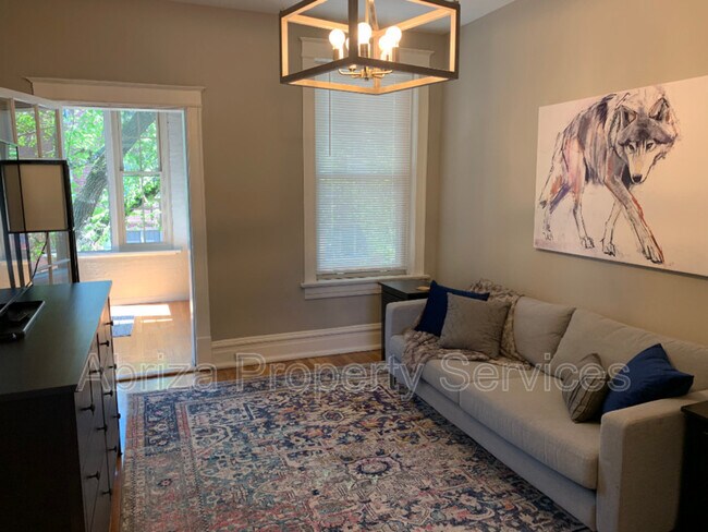 Building Photo - 1651 S Spring Ave