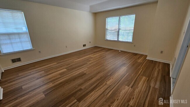 Building Photo - 405 Cobblestone Ct