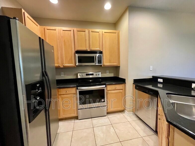 Building Photo - 9502 W Park Village Dr