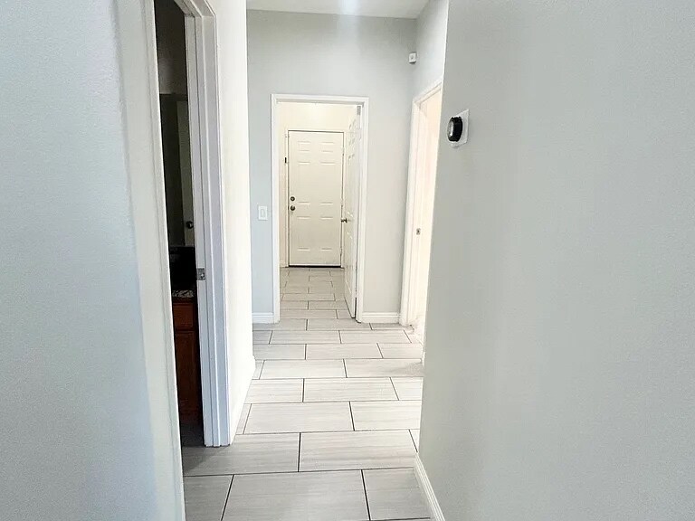 Building Photo - 29912 Cool Meadow Dr