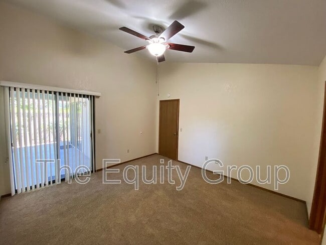 Building Photo - 1348 E Ferguson Ct