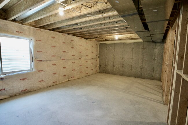 Building Photo - 272 W 560 N