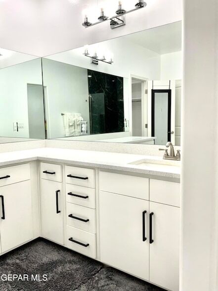 Building Photo - 8919 Eclipse St