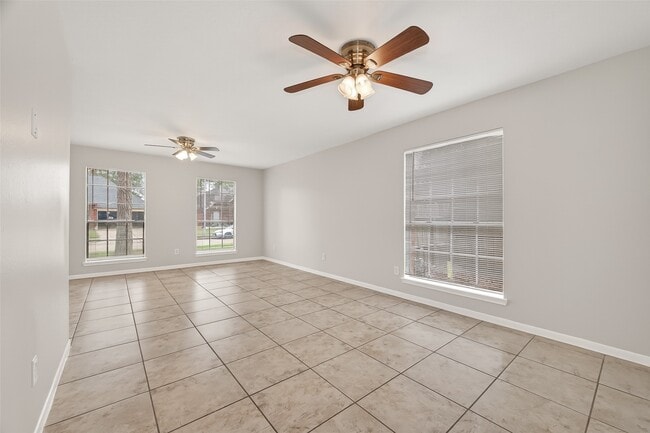 Building Photo - 5439 Baslow Dr